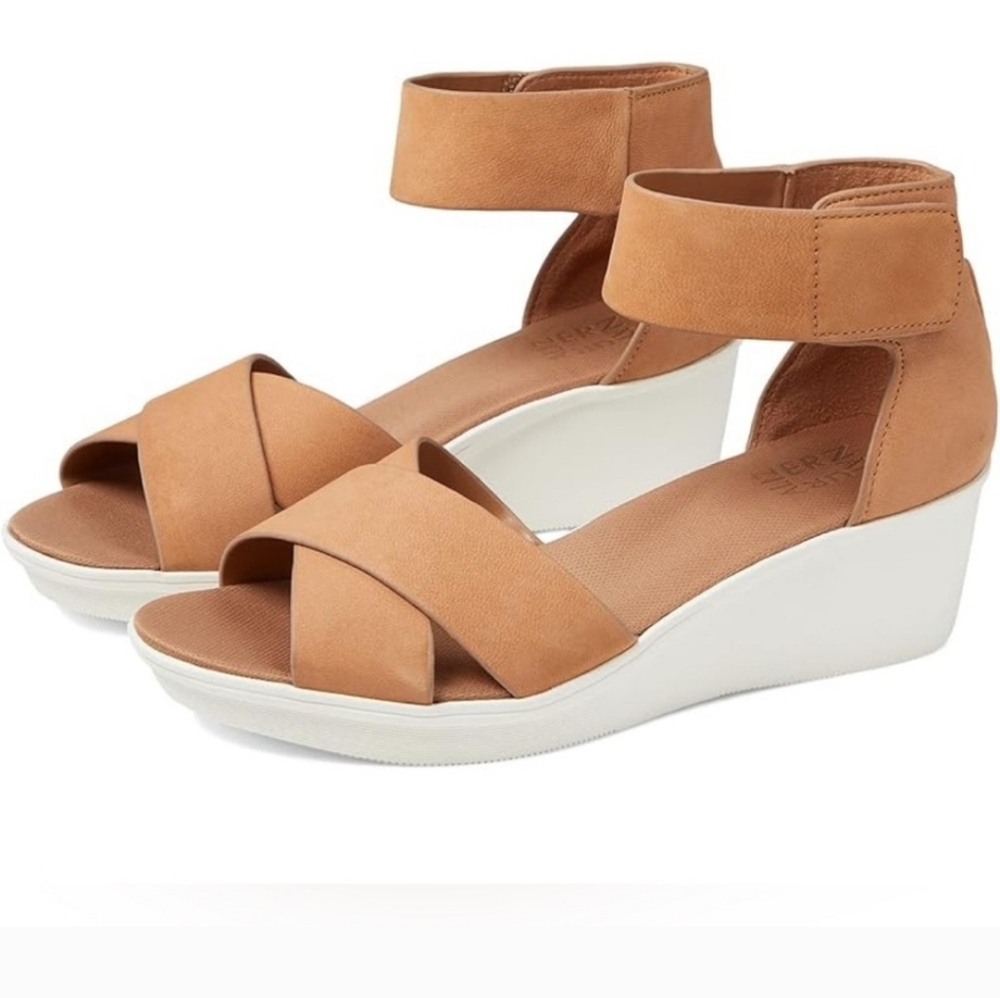 Women's Tan Wedge Sandals